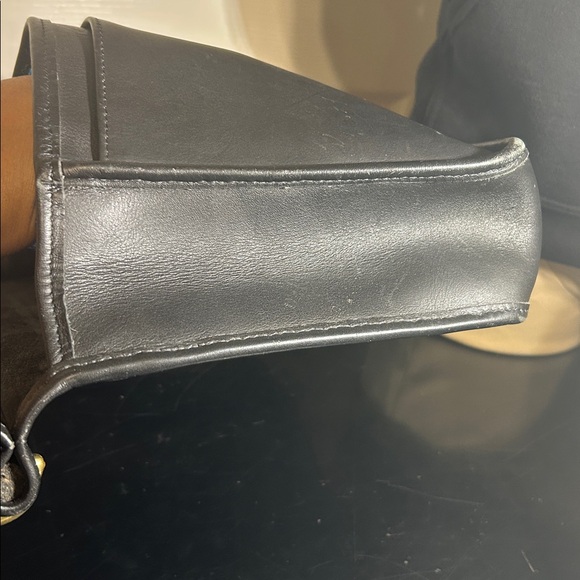 Coach Black Willis Vintage Leather Crossbody shoulder Bag with Detachable Strap - Picture 15 of 17